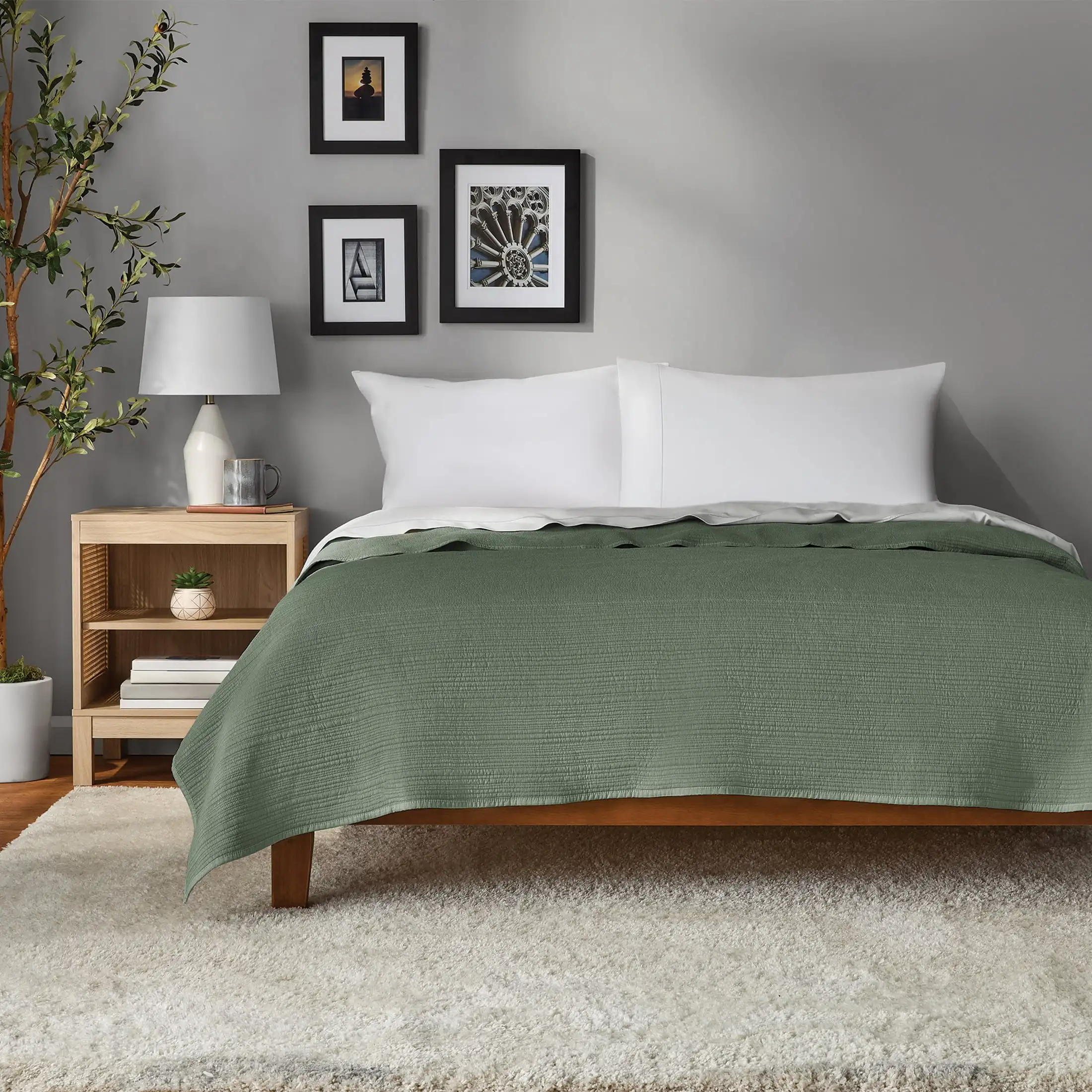 Garment Washed Stripe Quilt for Full or Queen Bed – Light Green Soft Microfiber Bedding Set
Garment Washed Stripe Quilt for Full or Queen Bed – Light Green Soft Microfiber Bedding Set