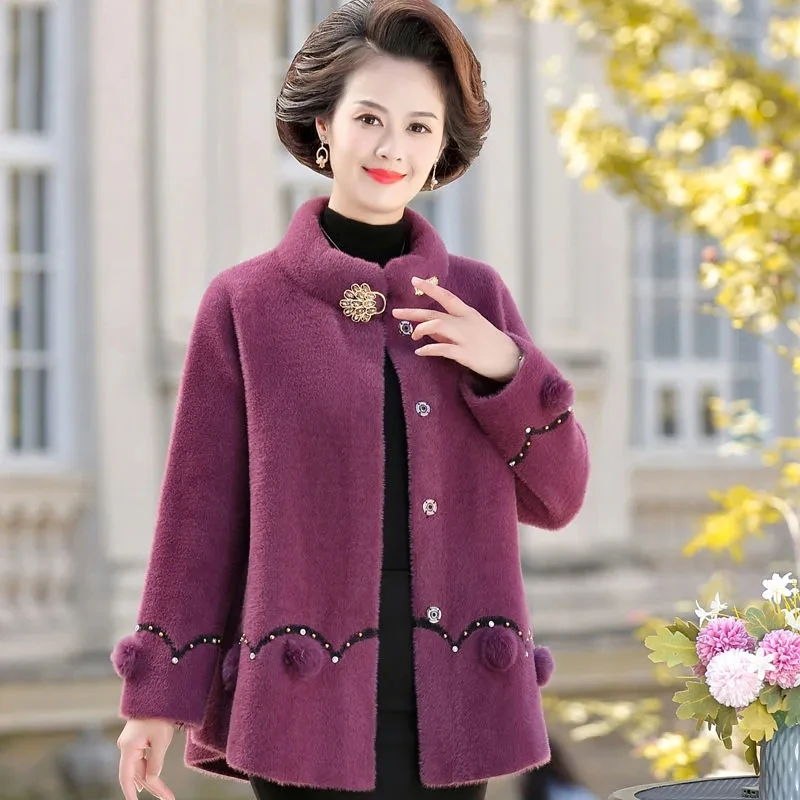 2022 Winter New Mother Wear Faux mink fleece Woolen Jacket women's Short Middle-aged Thicken Casual Short Coat Warm Wool Outwear
2022 Winter New Mother Wear Faux mink fleece Woolen Jacket women's Short Middle-aged Thicken Casual Short Coat Warm Wool Outwear