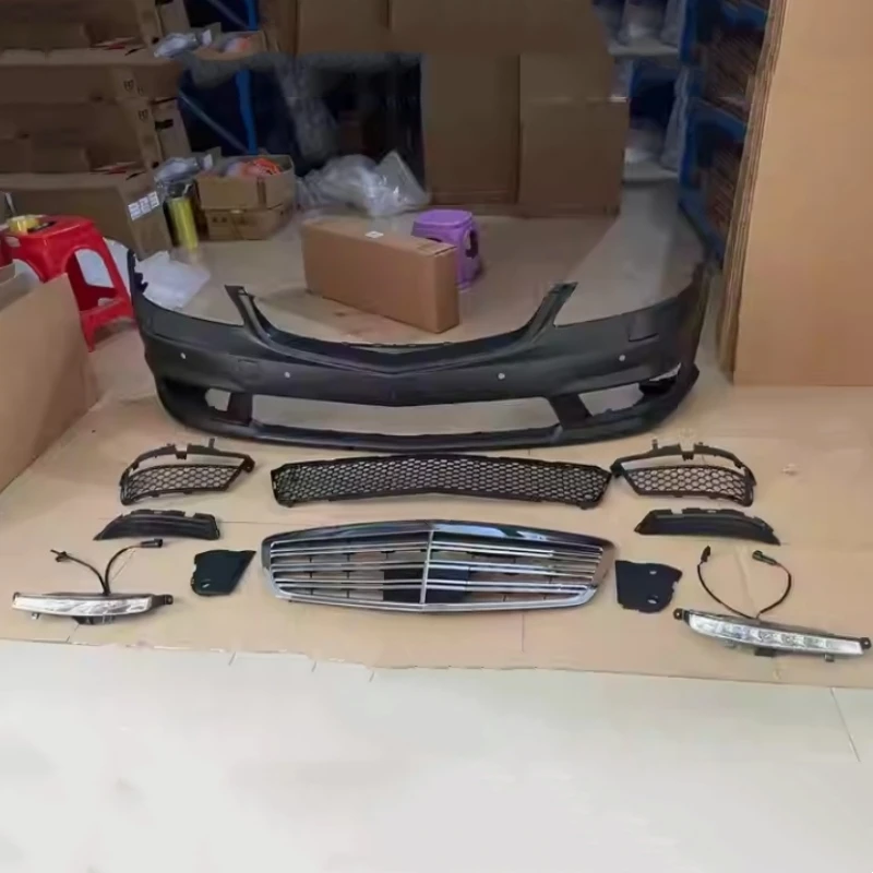Front Bumper Grille Assembly for Mercedes-Benz S-Class W221 Modified to S65 Style PP Material Car Body Kit
Front Bumper Grille Assembly for Mercedes-Benz S-Class W221 Modified to S65 Style PP Material Car Body Kit