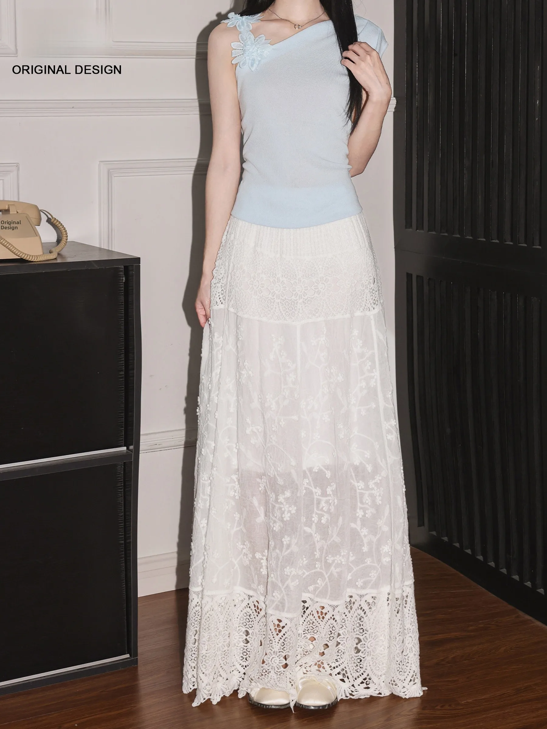 White Lace Embroidery Hollow out A-Line Skirt Women's High Waist Summer New Style Holiday Mood Long Skirt
White Lace Embroidery Hollow out A-Line Skirt Women's High Waist Summer New Style Holiday Mood Long Skirt
