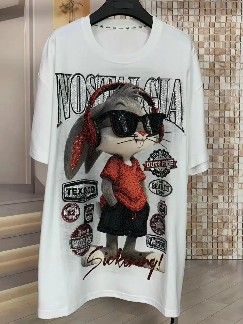 Heavy Rhinestone Short Sleeve Loose Fit T-Shirt Women's Summer Fashion Casual Cotton round Neck Cartoon Style Top for Men
Heavy Rhinestone Short Sleeve Loose Fit T-Shirt Women's Summer Fashion Casual Cotton round Neck Cartoon Style Top for Men