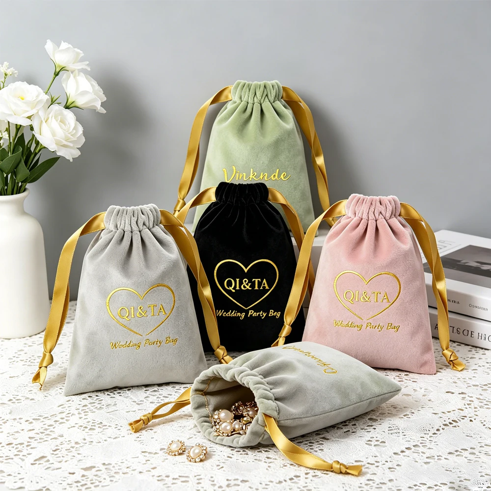 50Pcs Luxury Packaging Velvet Pouch Custom Logo Printed Wedding Gift Watch Perfume Earrings Jewelry Organizer Drawstring Bags
50Pcs Luxury Packaging Velvet Pouch Custom Logo Printed Wedding Gift Watch Perfume Earrings Jewelry Organizer Drawstring Bags
