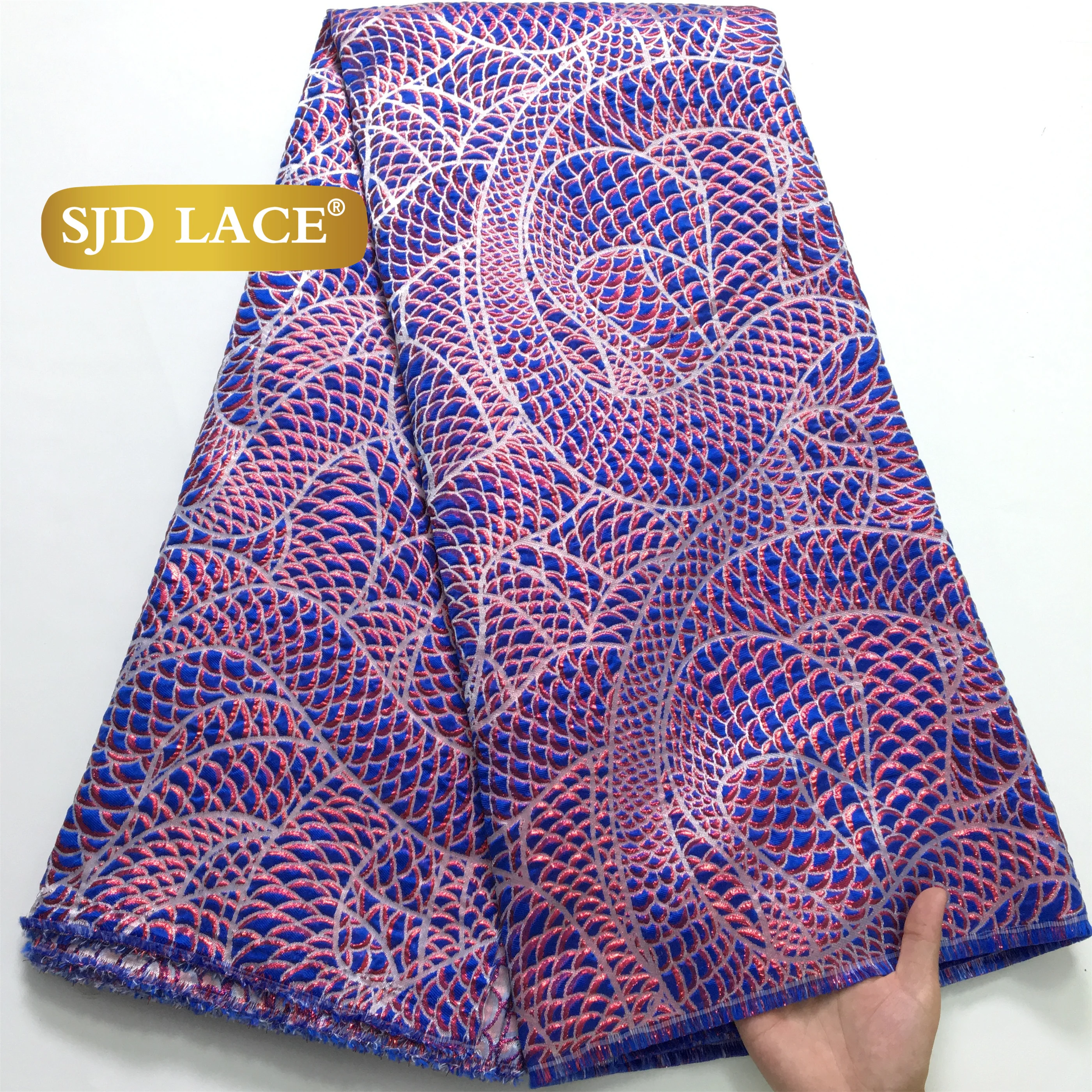 SJD LACE Nigerian French Brocade Lace Fabric 2025 High Quality African Jacquard Gilding Lace Material For Women Party Dress 3914
SJD LACE Nigerian French Brocade Lace Fabric 2025 High Quality African Jacquard Gilding Lace Material For Women Party Dress 3914