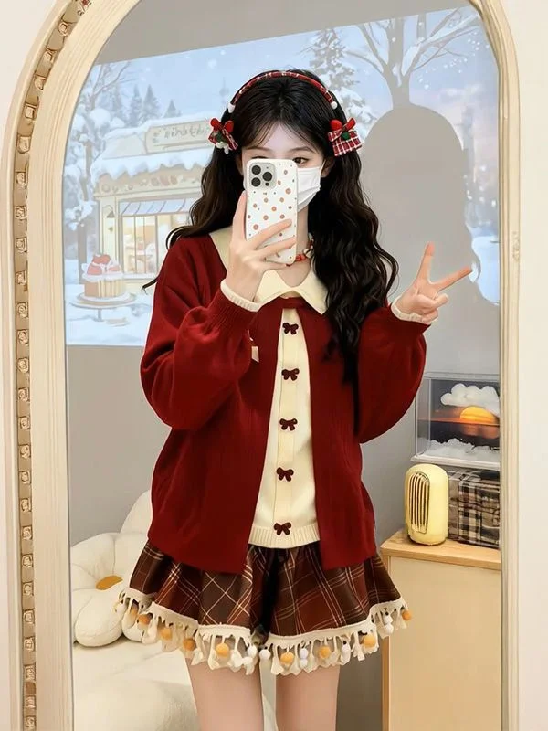 Christmas Red Knot Sweater And Plaid Fleece Skirt Two-Piece Set Gentle New Year Fashion Women's Ensemble
Christmas Red Knot Sweater And Plaid Fleece Skirt Two-Piece Set Gentle New Year Fashion Women's Ensemble