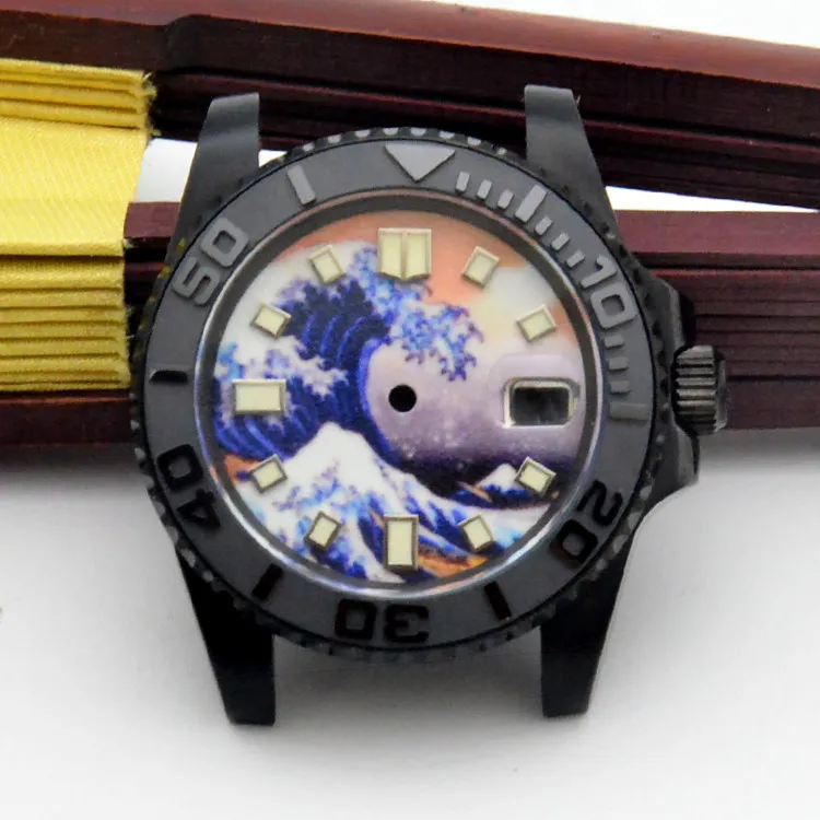 40MM black case, wave dial modified to fit the watch literal surfing full luminous
40MM black case, wave dial modified to fit the watch literal surfing full luminous