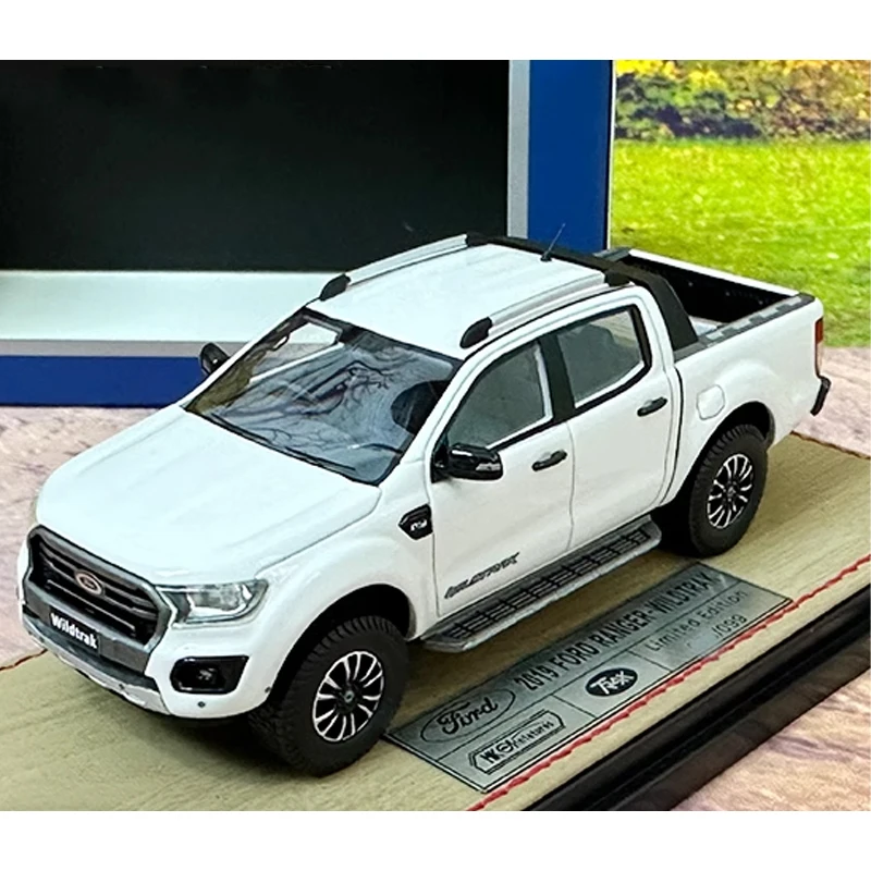 Diecast 1/43 Scale Ranger Pickup Resin Simulation Car Model Collection Display Toy Gifts Sovenirs
Diecast 1/43 Scale Ranger Pickup Resin Simulation Car Model Collection Display Toy Gifts Sovenirs