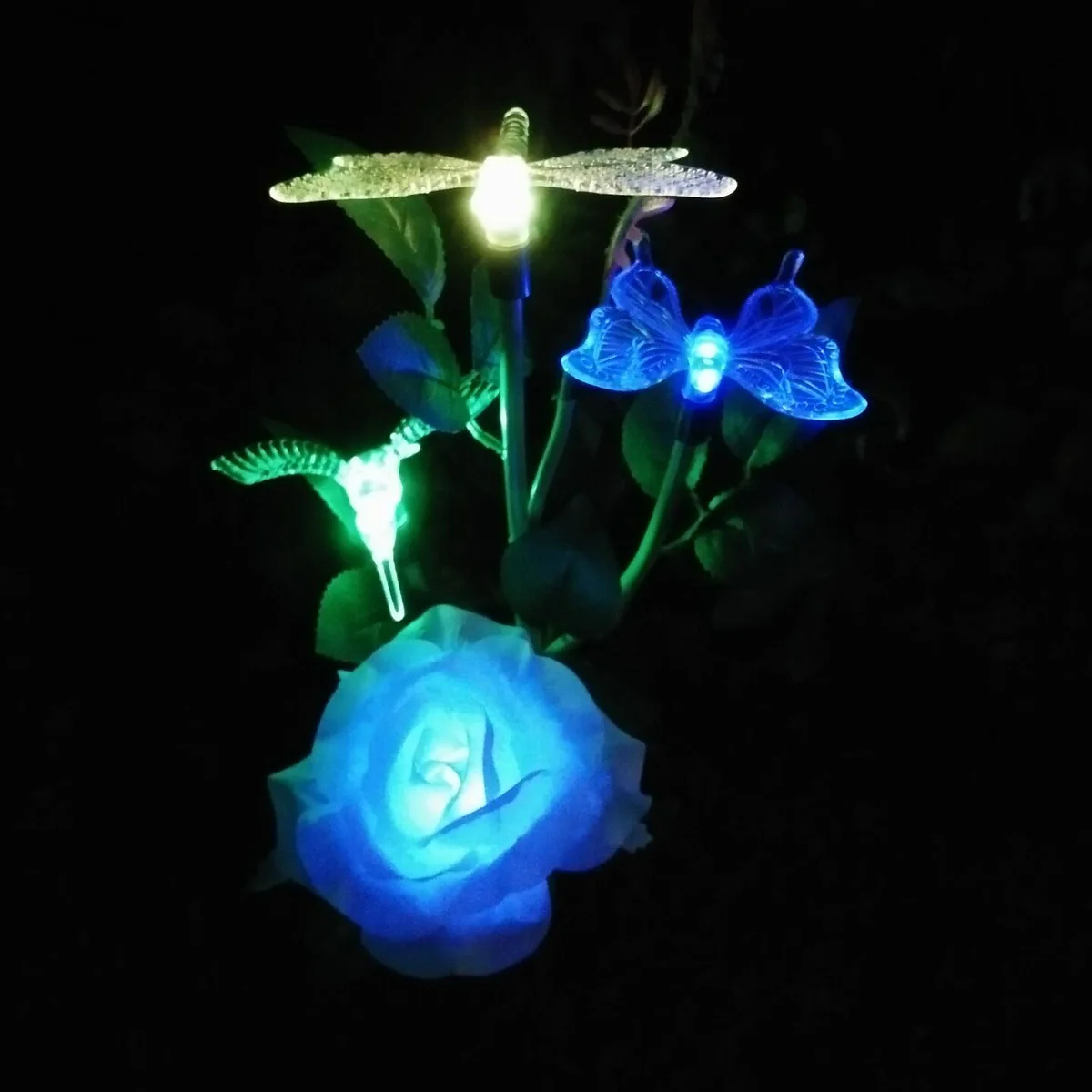 LED Solar Rose Flower Color Changing Garden Lamp Elegant Outdoor Decoration Dragonfly Bird Design Solar Lights
LED Solar Rose Flower Color Changing Garden Lamp Elegant Outdoor Decoration Dragonfly Bird Design Solar Lights