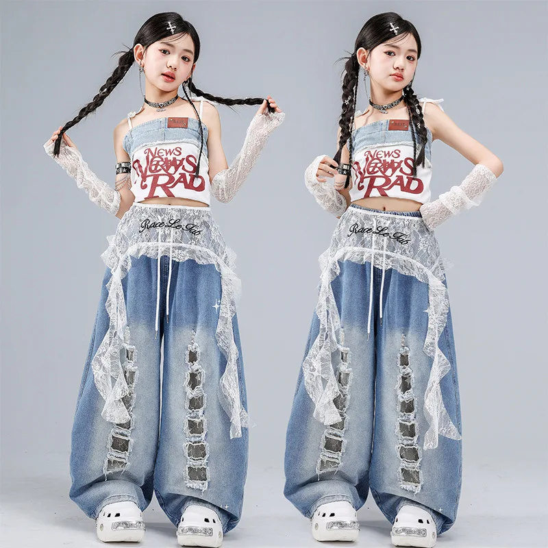 Jazz Dance Matching Set Cami Top Denim Pants Lace Arm Cuffs Waist Belt Summer Trendy Street Stage Training Performance Outfit
Jazz Dance Matching Set Cami Top Denim Pants Lace Arm Cuffs Waist Belt Summer Trendy Street Stage Training Performance Outfit