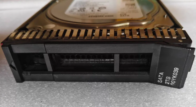 For Lenovo 00YK039 2T SATA 7.2K 12G SR550 SR650 HDD 7XB7A00050 hard drive 2TB
For Lenovo 00YK039 2T SATA 7.2K 12G SR550 SR650 HDD 7XB7A00050 hard drive 2TB