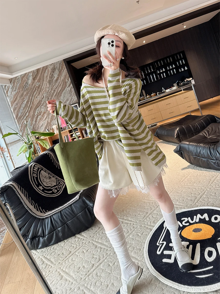 Женский вязаный шерстяной топ Mandy en Spring een Lacape с длинными рукавами, мягкий, приятный к телу, в полоску, повседневный, свободного кроя.
Женский вязаный шерстяной топ Mandy en Spring een Lacape с длинными рукавами, мягкий, приятный к телу, в полоску, повседневный, свободного кроя.