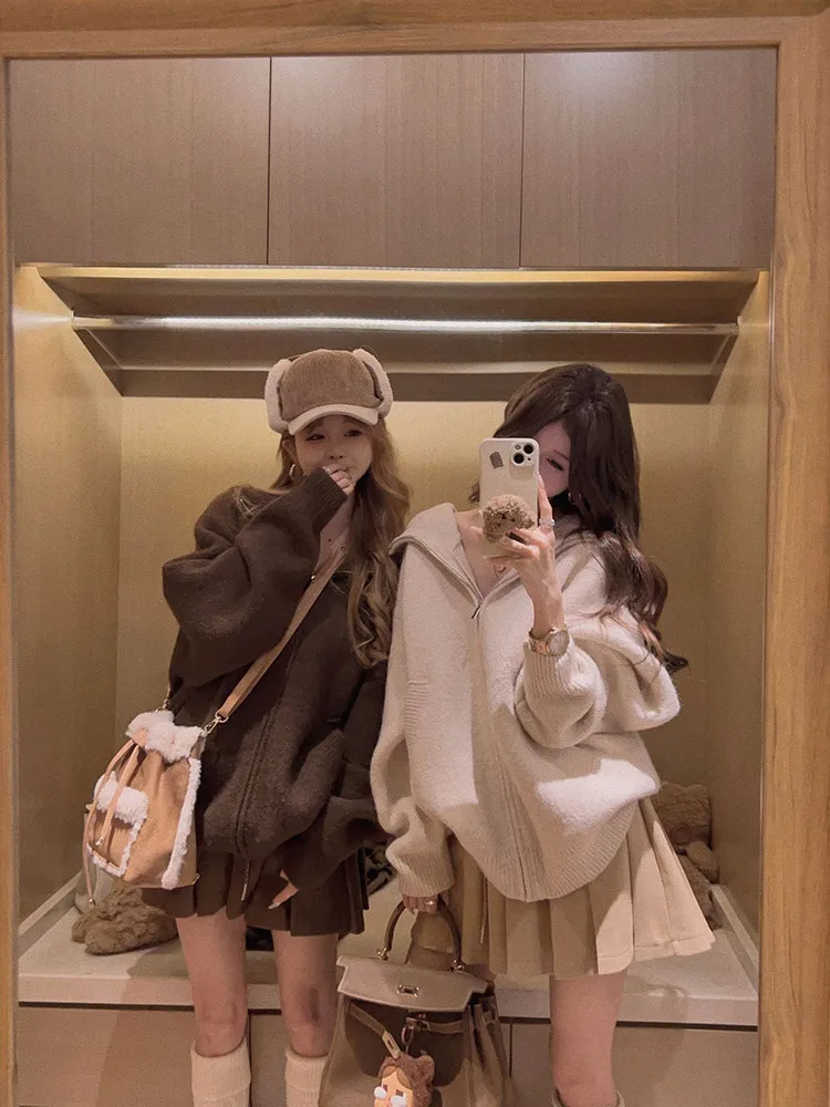 Женский кардиган Yukiss из высококачественной шерсти, вязаный, свободного кроя, теплый, осенне-зимний, в корейском стиле, с длинными рукавами, на молнии, однотонный
Женский кардиган Yukiss из высококачественной шерсти, вязаный, свободного кроя, теплый, осенне-зимний, в корейском стиле, с длинными рукавами, на молнии, однотонный