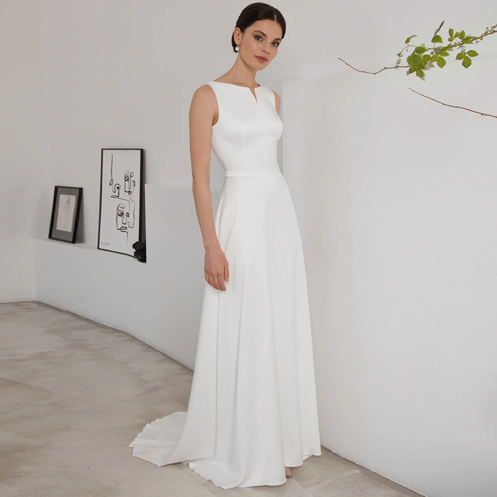 Minimalist Notched Neck Sleeveless A-Line Wedding Dress with Button Back Women Customized Jersey Sweep Train Bridal Gowns
Minimalist Notched Neck Sleeveless A-Line Wedding Dress with Button Back Women Customized Jersey Sweep Train Bridal Gowns