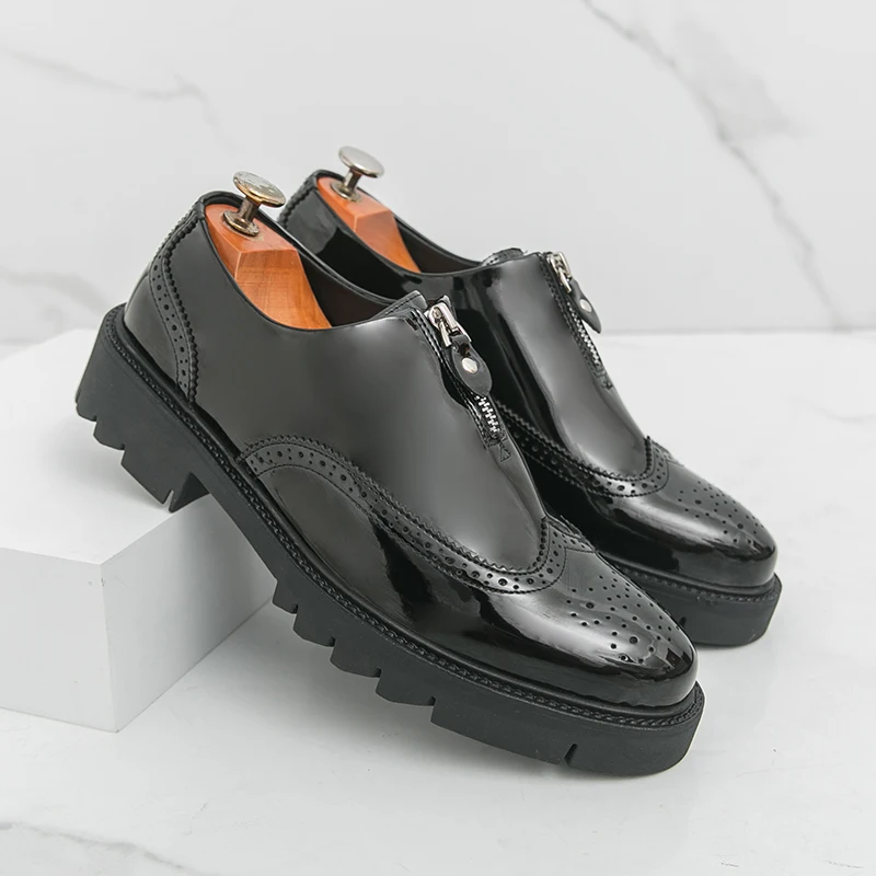 Size 38-46 Retro Men Loafers Black Patent Leather Thick-soled High-heeled Business Leather Shoes Formal Shoes for Banquets
Size 38-46 Retro Men Loafers Black Patent Leather Thick-soled High-heeled Business Leather Shoes Formal Shoes for Banquets