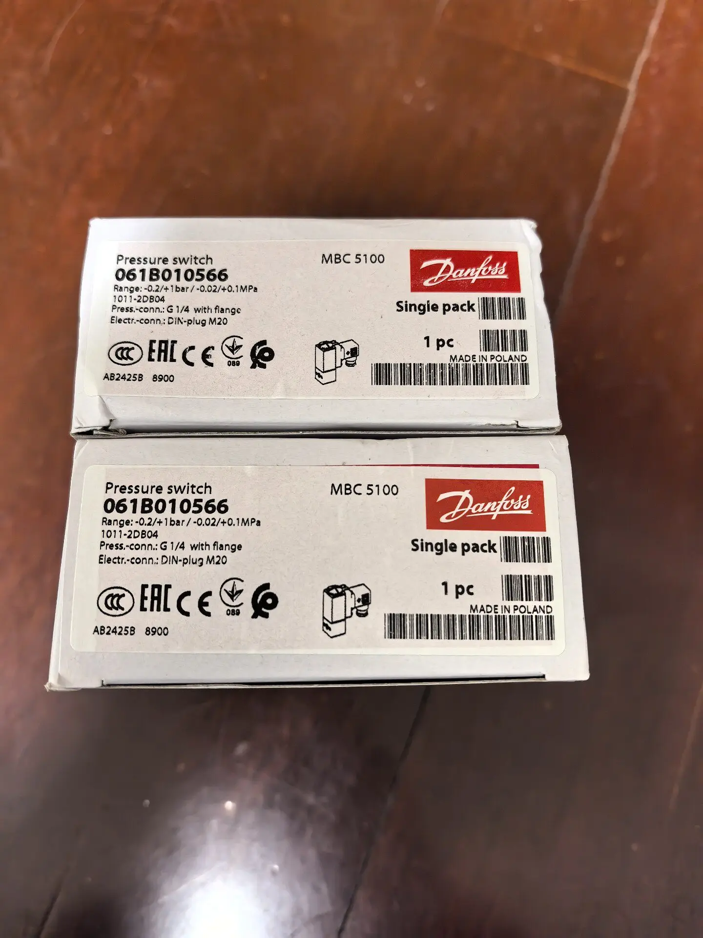 Model 061B010566 New Danfoss Pressure Switchin stock
Model 061B010566 New Danfoss Pressure Switchin stock