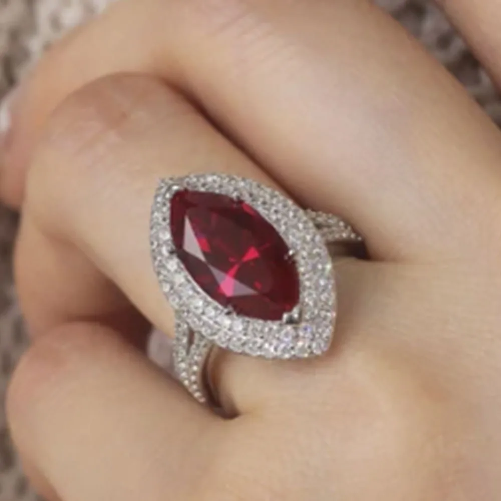 Elegant and Versatile S925 Silver Ruby imitation Eyes Full of Diamond Ring 
Elegant and Versatile S925 Silver Ruby imitation Eyes Full of Diamond Ring
