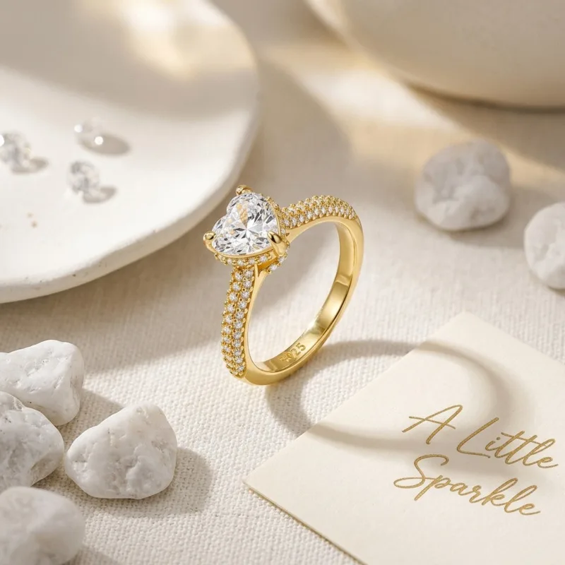 Simple and elegant s925 silver heart design moissanite ring, high-end engagement and wedding couple's jewelry
Simple and elegant s925 silver heart design moissanite ring, high-end engagement and wedding couple's jewelry