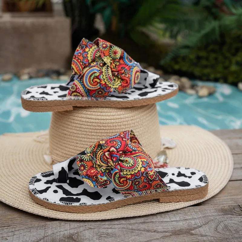Sandals Plus Size Flat Casual Breathable Lightweight Slip-on Printed Outer Wear Fashion Slippers
Sandals Plus Size Flat Casual Breathable Lightweight Slip-on Printed Outer Wear Fashion Slippers