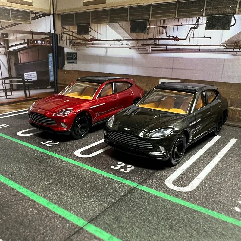 TOMY Aston Martin DBX Vanquish легкосплавный автомобиль, литье под давлением и игрушечный транспорт, модель автомобиля, миниатюрная масштабная модель автомобиля для детей
TOMY Aston Martin DBX Vanquish легкосплавный автомобиль, литье под давлением и игрушечный транспорт, модель автомобиля, миниатюрная масштабная модель автомобиля для детей