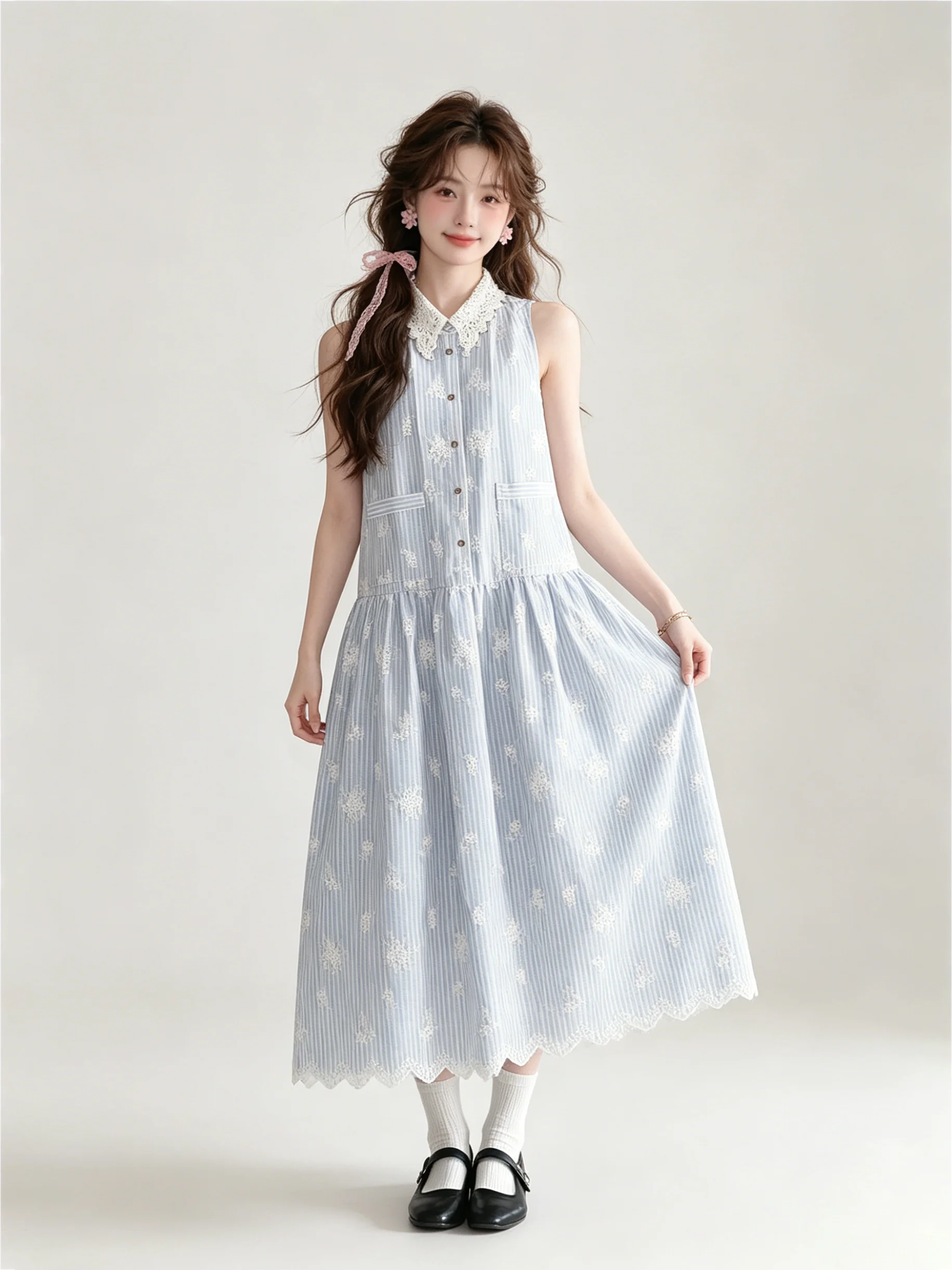 Summer Vacation Style Striped Embroidered Loose Fit Sleeveless Women's Dress High Waist A-Line Silky Breathable Gown
Summer Vacation Style Striped Embroidered Loose Fit Sleeveless Women's Dress High Waist A-Line Silky Breathable Gown