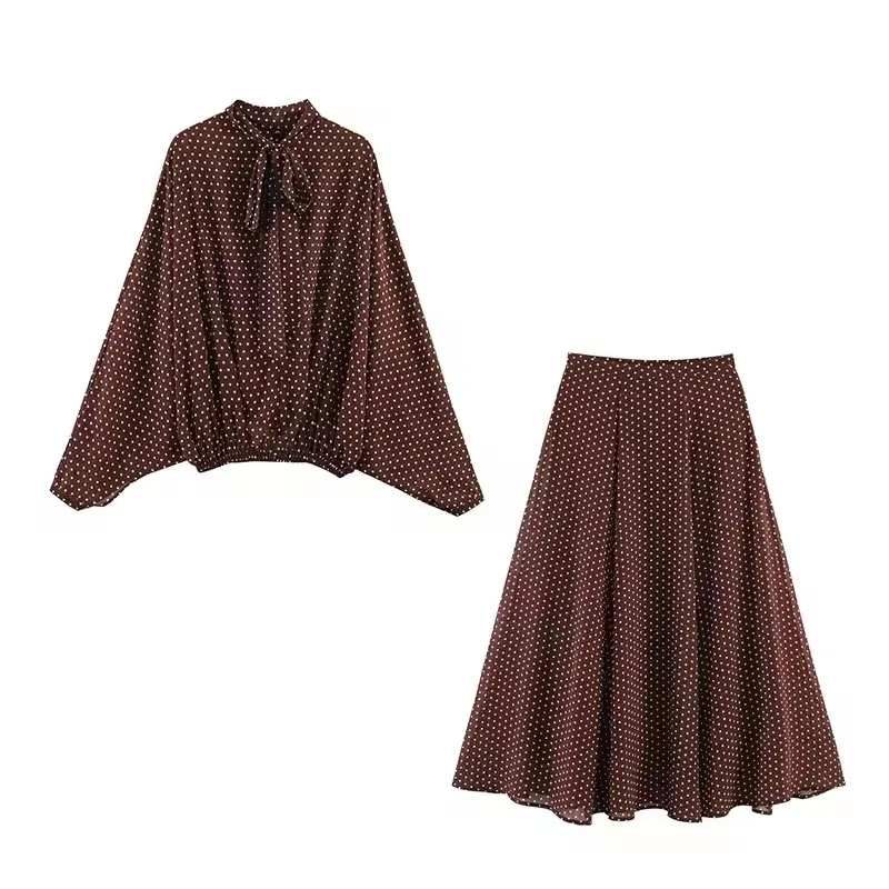 Streetwear Two-Piece Set Women Polka Dot Bow Tie Blouse Long Skirt Faionable Summer Vintage Ribbon Shirt+large Skirt Sets
Streetwear Two-Piece Set Women Polka Dot Bow Tie Blouse Long Skirt Faionable Summer Vintage Ribbon Shirt+large Skirt Sets