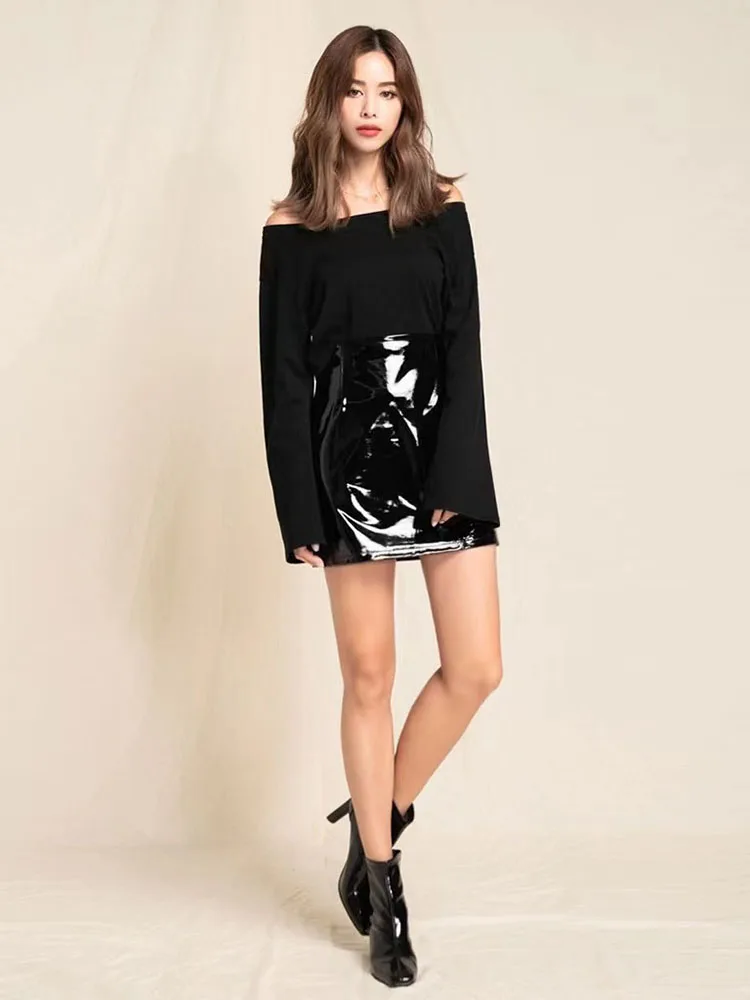 Sexy High Waist Faux Latex Mini Skirt Women Wet Look Patent Leather A-line Skirt Ladies Stretch PVC Pencil Skirt Clubwear Custom
Sexy High Waist Faux Latex Mini Skirt Women Wet Look Patent Leather A-line Skirt Ladies Stretch PVC Pencil Skirt Clubwear Custom