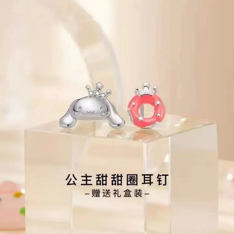 Sanrio Kawaii Anime Cinnamoroll Ins Fashion Earrings Female Cute Cartoon Y2k Earrings Decoration Lovely Gifts for Girls
Sanrio Kawaii Anime Cinnamoroll Ins Fashion Earrings Female Cute Cartoon Y2k Earrings Decoration Lovely Gifts for Girls