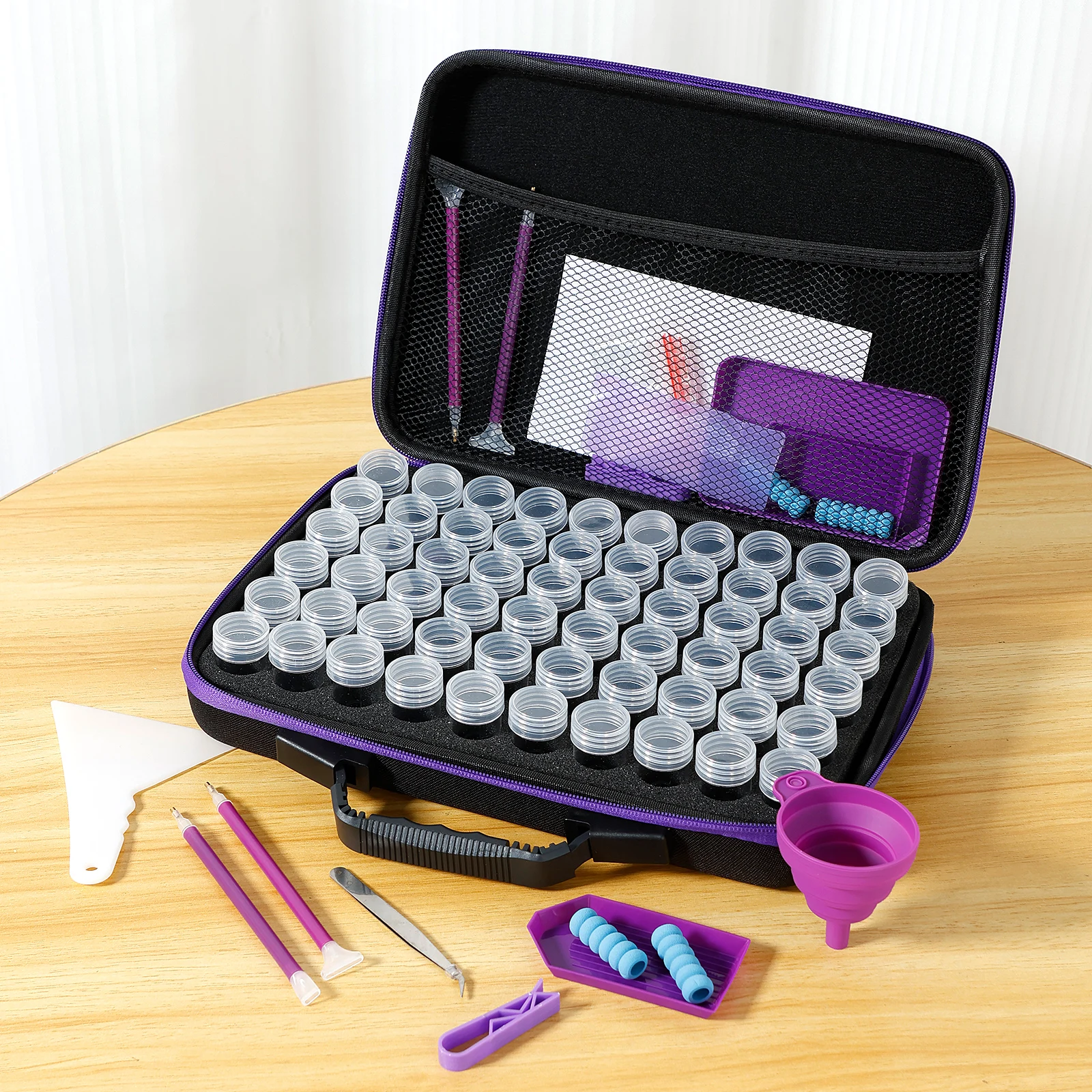 Контейнер для хранения алмазных художественных принадлежностей, 60 слотов, большой емкости, органайзер для алмазных художественных принадлежностей с инструментом для рисования, чехол для хранения бусин, художественный чехол
Контейнер для хранения алмазных художественных принадлежностей, 60 слотов, большой емкости, органайзер для алмазных художественных принадлежностей с инструментом для рисования, чехол для хранения бусин, художественный чехол