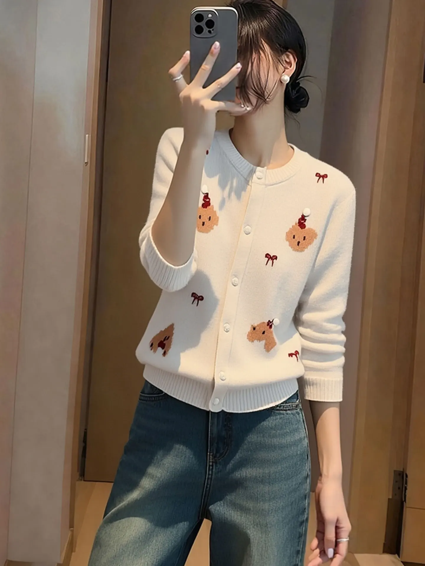 High-End European Sle Long Sve Cartoon Knitted Cardigan Commute Warmth Winter Korean Sle Anti-Aging Sweater Top
High-End European Sle Long Sve Cartoon Knitted Cardigan Commute Warmth Winter Korean Sle Anti-Aging Sweater Top