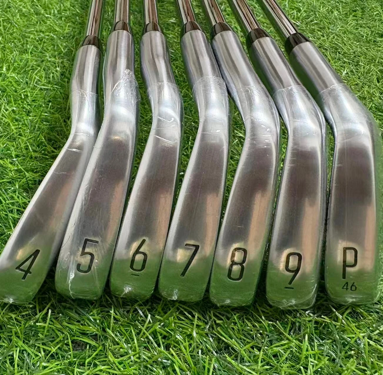 Forged Soft Iron Golf Iron Set Compact Blade CNC Milled Face Tour Precision Control Right Hand Men's Golf Club
Forged Soft Iron Golf Iron Set Compact Blade CNC Milled Face Tour Precision Control Right Hand Men's Golf Club