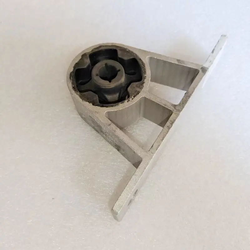 Автозапчасти, подходящие для Geely Binyue/Coolray, задняя вешалка для глушителя, резиновая втулка для задней выхлопной трубы/буферный блок подушки
Автозапчасти, подходящие для Geely Binyue/Coolray, задняя вешалка для глушителя, резиновая втулка для задней выхлопной трубы/буферный блок подушки