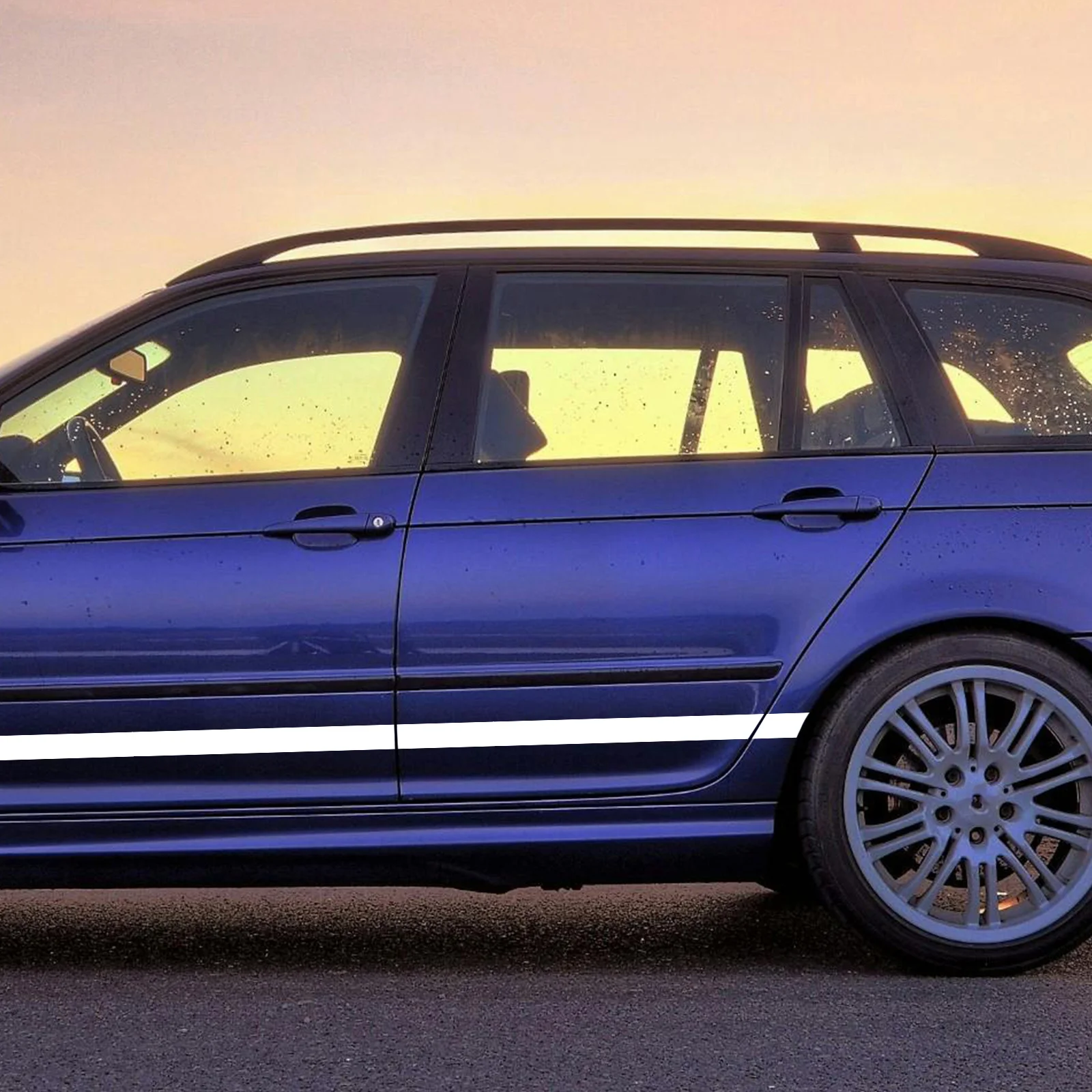 5m Reflective Tape Decal High Brightness Waterproof for Car Night Visibility Durable Residue Free Reflective Sticker
5m Reflective Tape Decal High Brightness Waterproof for Car Night Visibility Durable Residue Free Reflective Sticker