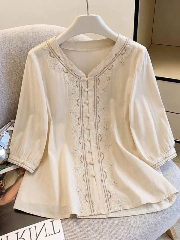 Lace Hollow out Short Sleeve Women's Shirt Summer New Style plus Size Doll Shirt Korean Version Loose Fit V-Neck Breathable
Lace Hollow out Short Sleeve Women's Shirt Summer New Style plus Size Doll Shirt Korean Version Loose Fit V-Neck Breathable