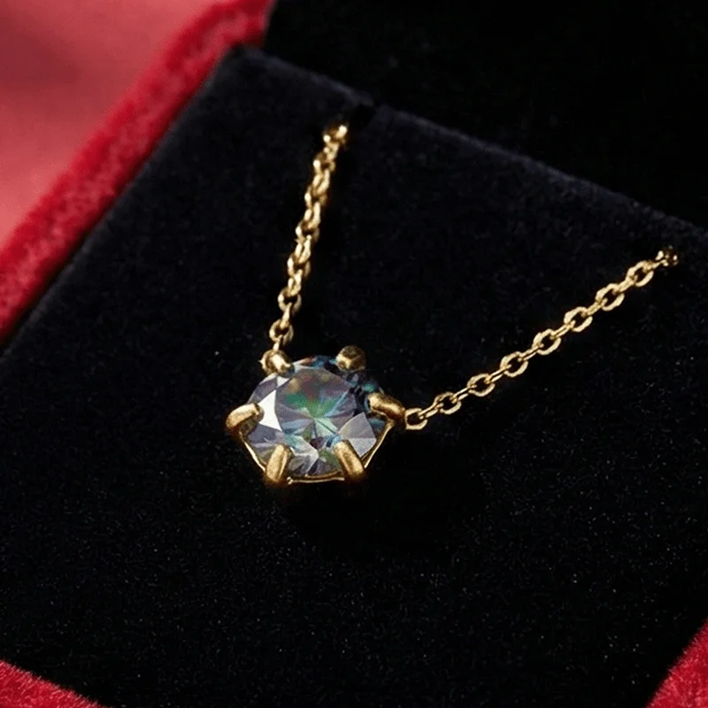 1 шт. 1,0-каратное семицветное зеленое круглое синтетическое колье с муассанитом в золотистой оправе с шестью крапанами, подходит как для мужчин, так и для женщин.
1 шт. 1,0-каратное семицветное зеленое круглое синтетическое колье с муассанитом в золотистой оправе с шестью крапанами, подходит как для мужчин, так и для женщин.