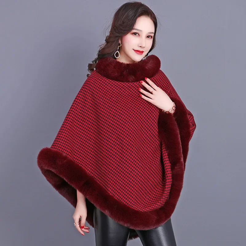 Winter New Imitation Fur Women's Coat Shawl Scarf Imitation Otter Rabbit Hair Plush Inside Ponchos Capes Black Gray Cloaks
Winter New Imitation Fur Women's Coat Shawl Scarf Imitation Otter Rabbit Hair Plush Inside Ponchos Capes Black Gray Cloaks