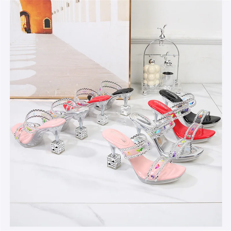 New women's transparent slippers with rhinestones, transparent high heels, holiday women's sandals, 9cm sexy slippers, size 41
New women's transparent slippers with rhinestones, transparent high heels, holiday women's sandals, 9cm sexy slippers, size 41