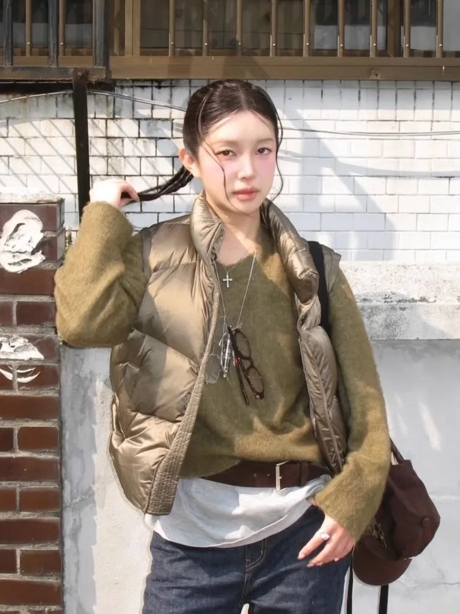 Зимний пуховый жилет Thiened Du, корейский жилет стандартной посадки из нейлоновой ткани, теплый стеганый жилет без капюшона, Новое поступление 2025 года, MainKim
Зимний пуховый жилет Thiened Du, корейский жилет стандартной посадки из нейлоновой ткани, теплый стеганый жилет без капюшона, Новое поступление 2025 года, MainKim