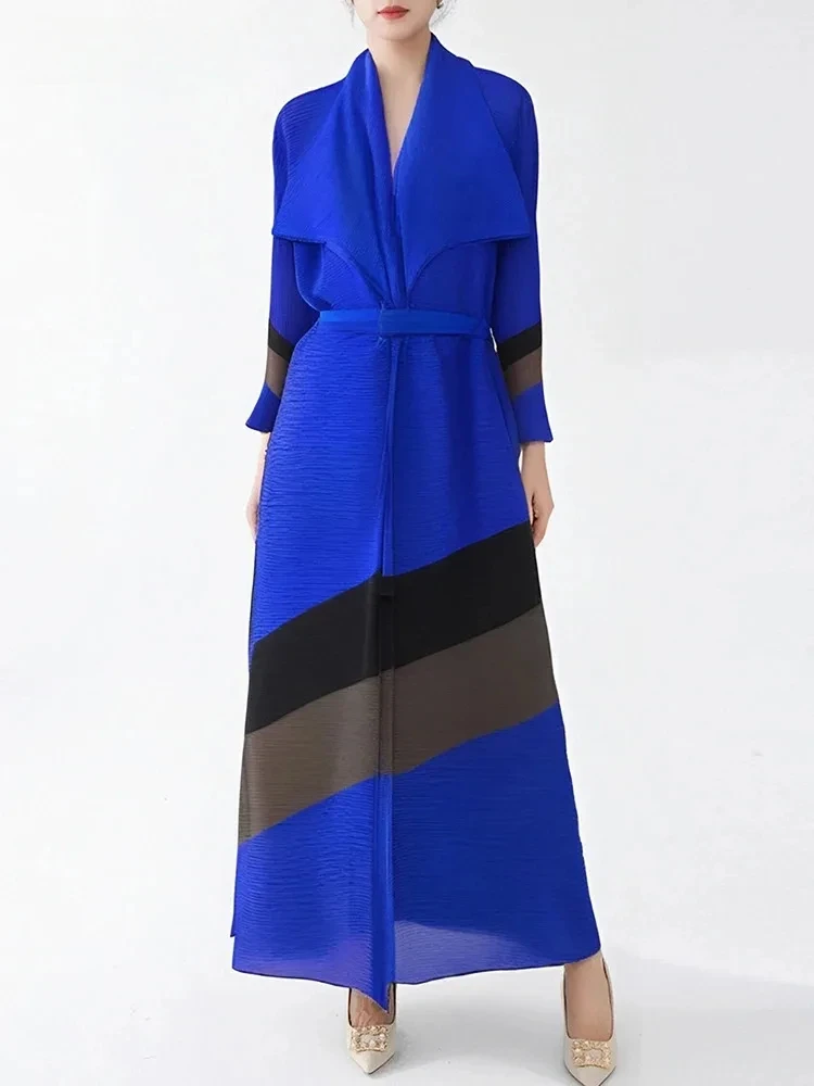 YUDX Pleated Striped Long Windbreaker Women Lapel Full Sleeve Open Stitch Vintage Style New 2024 Female Trench Coats
YUDX Pleated Striped Long Windbreaker Women Lapel Full Sleeve Open Stitch Vintage Style New 2024 Female Trench Coats