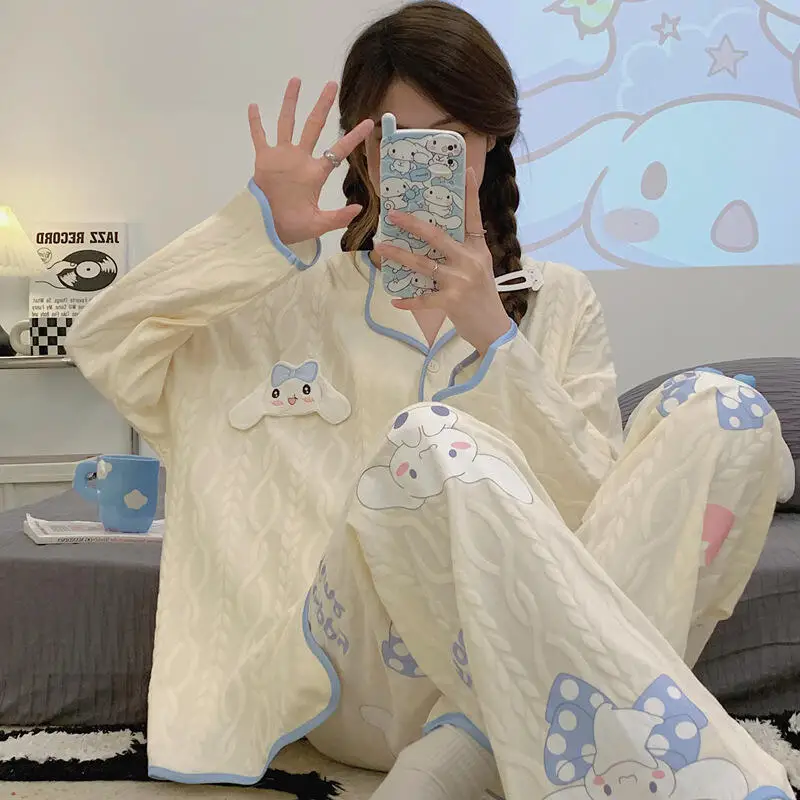Милые аниме-пижамы с котятами для женщин, комплекты с длинными рукавами и брюками в мультяшном стиле, удобные домашние костюмы для подростков и девушек
Милые аниме-пижамы с котятами для женщин, комплекты с длинными рукавами и брюками в мультяшном стиле, удобные домашние костюмы для подростков и девушек