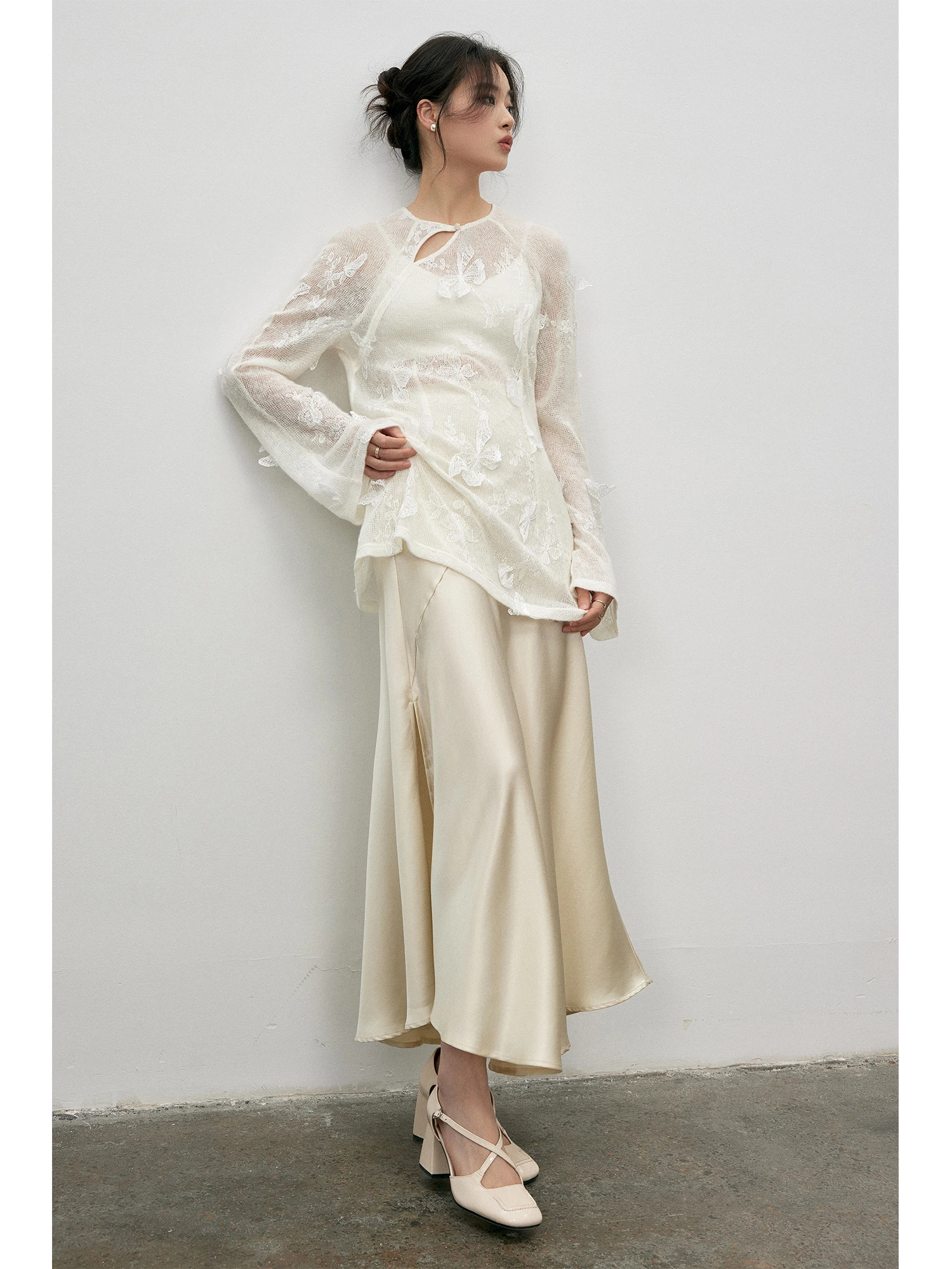 Модный шерстяной вязаный свитер Owyee с вышивкой, топ для ранней весны, китайский стиль, длинный рукав, круглый вырез, стандартный крой
Модный шерстяной вязаный свитер Owyee с вышивкой, топ для ранней весны, китайский стиль, длинный рукав, круглый вырез, стандартный крой