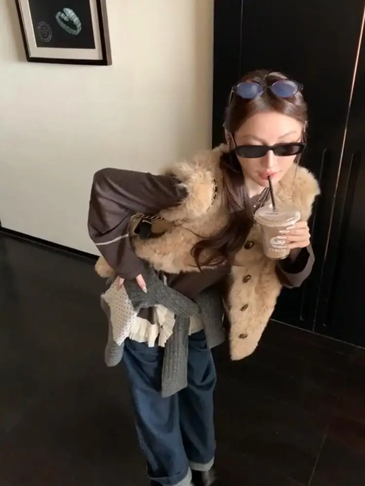 Eco-Friendly Young Women's Lamb Fur Vest Autumn Winter Fashionable All-Match Toscana Integrated Skin And Fur Warmth V-Neck Coat
Eco-Friendly Young Women's Lamb Fur Vest Autumn Winter Fashionable All-Match Toscana Integrated Skin And Fur Warmth V-Neck Coat