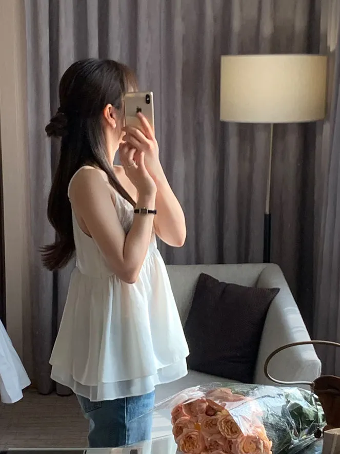 New Women's Strapl Vest Dr Spring 2025 Versatile Small Size White V-ne Svel Trendy Inner Wear Korean Sle Loos...
New Women's Strapl Vest Dr Spring 2025 Versatile Small Size White V-ne Svel Trendy Inner Wear Korean Sle Loos...