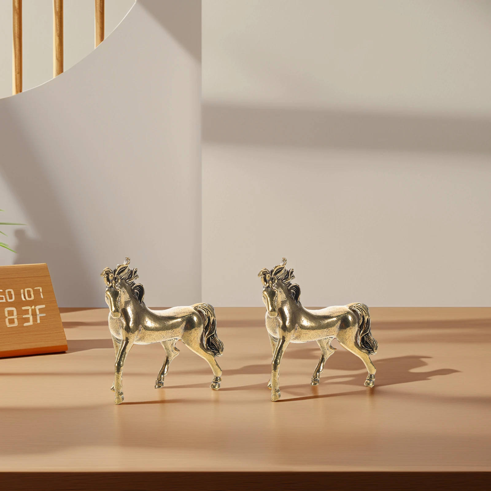 2 Pcs Copper Horse Statue Creative Desktop Adornment Brass Home Decor Business Gift Figurine Realistic Details Stable Stand Mini
2 Pcs Copper Horse Statue Creative Desktop Adornment Brass Home Decor Business Gift Figurine Realistic Details Stable Stand Mini