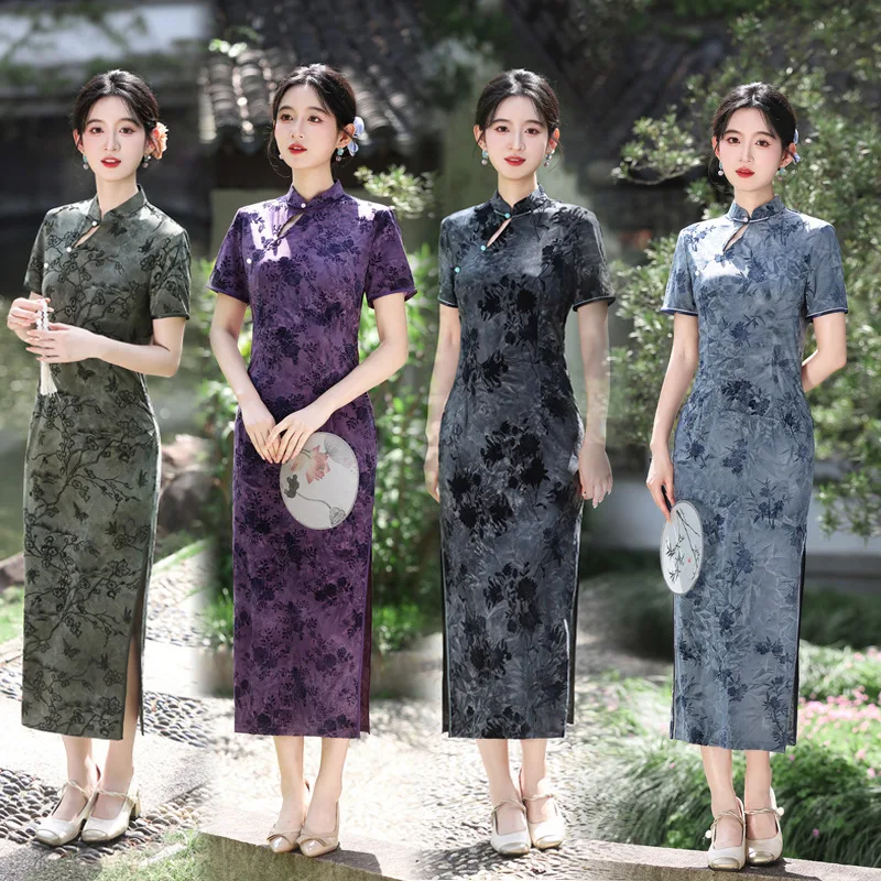Chinese Style Modified Flocked Long Cheongsam for SummerSlim Fit Daily Wedding Banquet Performance Qipao Dress Women CH-041
Chinese Style Modified Flocked Long Cheongsam for SummerSlim Fit Daily Wedding Banquet Performance Qipao Dress Women CH-041
