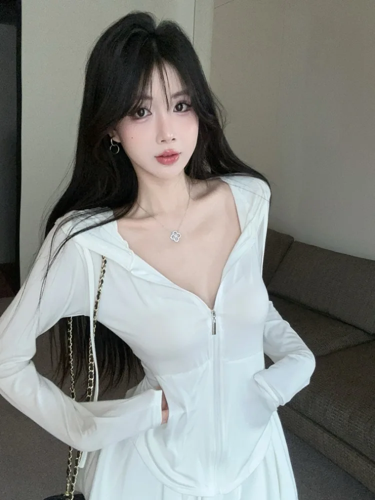 Fashionable Thin Long Sleeve Hooded Zipper Cardigan Women's Sweet Spicy T-Shirt UV Protection Outerwear Jacket City Walk Casu...
Fashionable Thin Long Sleeve Hooded Zipper Cardigan Women's Sweet Spicy T-Shirt UV Protection Outerwear Jacket City Walk Casu...