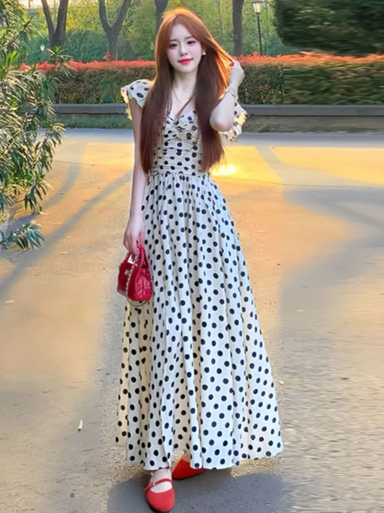 Elegant Polka Dot Long Dress Women's Summer 2026 New Style Small Flying Sleeve Waist Cinched Dress Vintage Commute Style
Elegant Polka Dot Long Dress Women's Summer 2026 New Style Small Flying Sleeve Waist Cinched Dress Vintage Commute Style