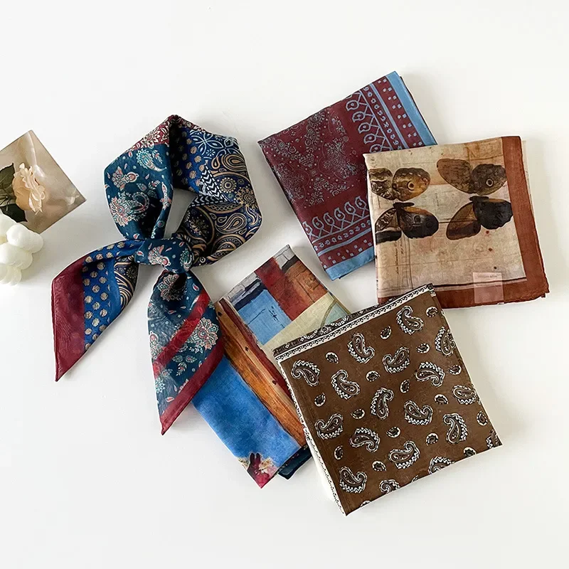 2026 Retro Cashew Nut Square Scarf 70 Silk Literary Flower Print Women Decorative Shawl Belt Silk Scarf Wholesale
2026 Retro Cashew Nut Square Scarf 70 Silk Literary Flower Print Women Decorative Shawl Belt Silk Scarf Wholesale