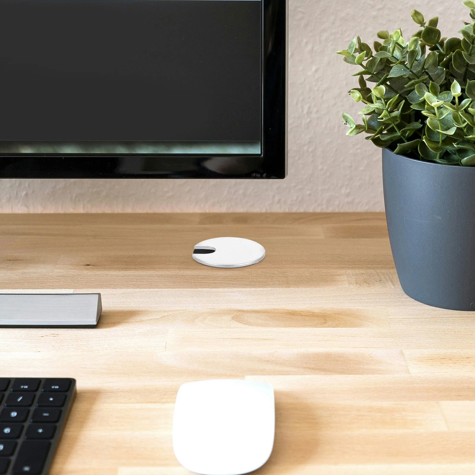 2Pcs Round Cable Hole Plug Cord Organizer Desktop Zinc Alloy Wire Hole Cover Decorative Desk Grommet for Home Office 
2Pcs Round Cable Hole Plug Cord Organizer Desktop Zinc Alloy Wire Hole Cover Decorative Desk Grommet for Home Office