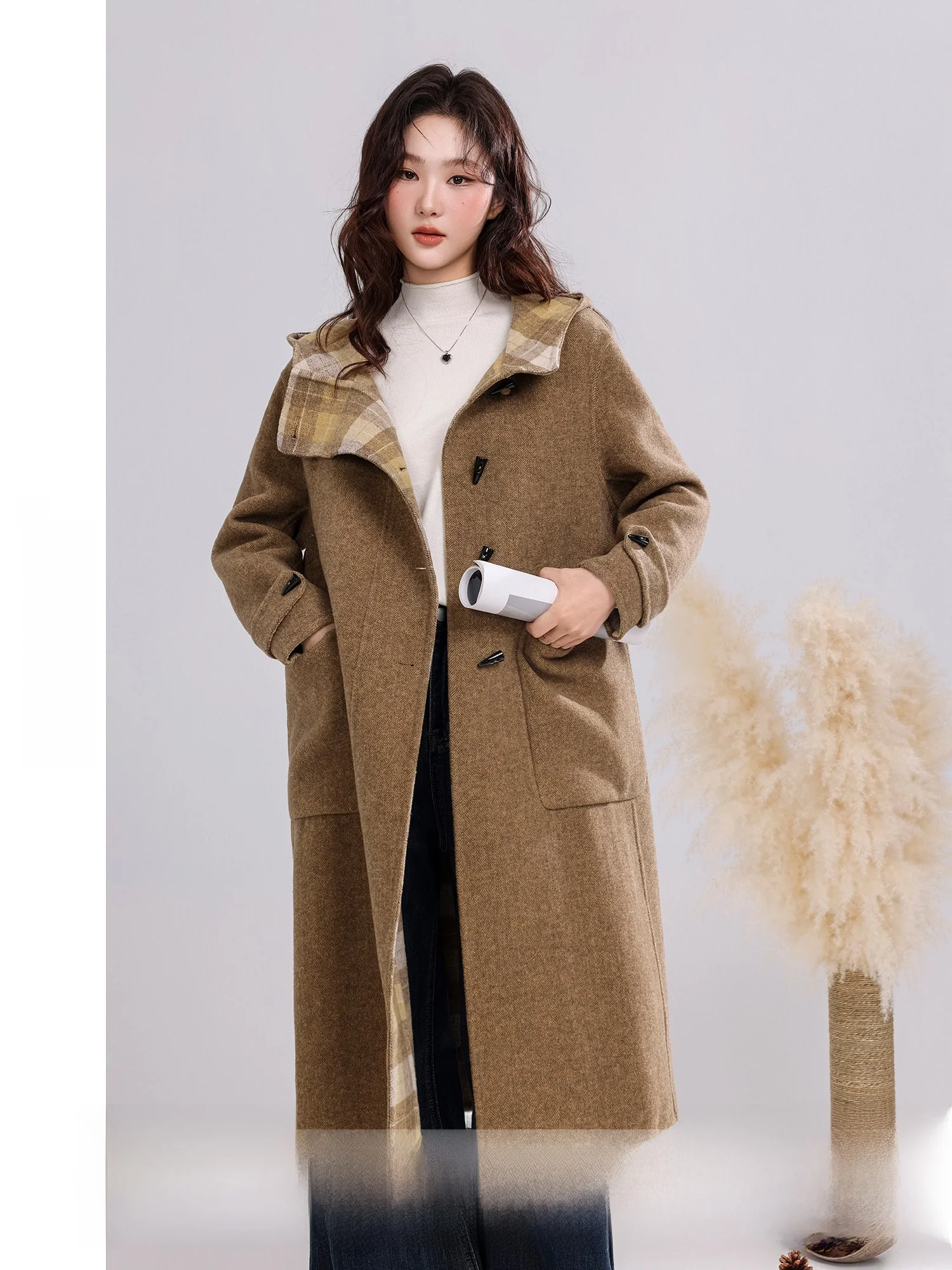 Lingfeng Brown Chapter Double-sided Woolen Coat Korean Sle Mid-length Women's Winter Faion Outerwear with Horn Buttons
Lingfeng Brown Chapter Double-sided Woolen Coat Korean Sle Mid-length Women's Winter Faion Outerwear with Horn Buttons