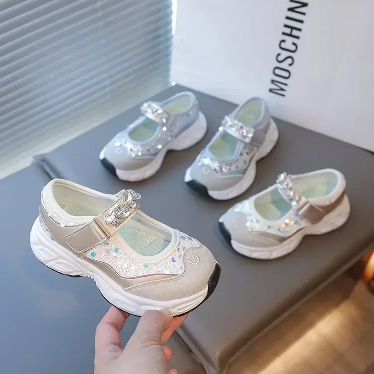 2025 Children Sandals for Girls Summer New Fashion Korean Style Soft Bottom Anti-slippery Versatile Lace Cut-outs Sports Shoes
2025 Children Sandals for Girls Summer New Fashion Korean Style Soft Bottom Anti-slippery Versatile Lace Cut-outs Sports Shoes