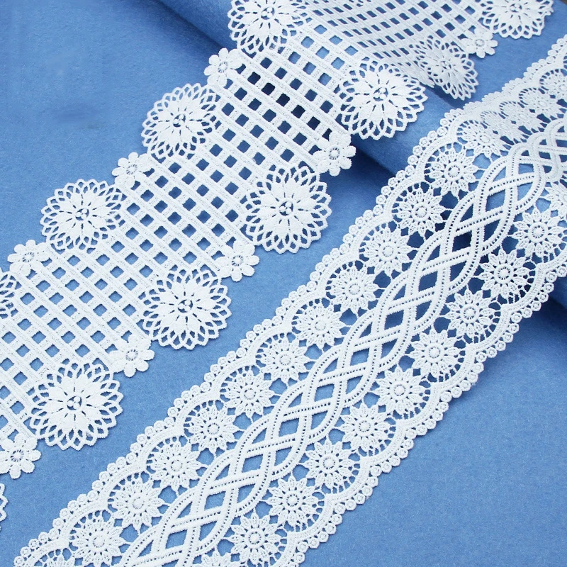 20Yards Bilateral Guipure Embroidered Net Lace Trim Flower Sewing Crochet Trim Milk Silk Clothes DIY Ribbon High Quality
20Yards Bilateral Guipure Embroidered Net Lace Trim Flower Sewing Crochet Trim Milk Silk Clothes DIY Ribbon High Quality